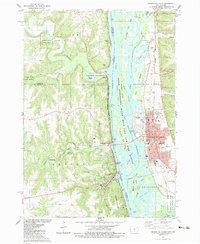 Download a high-resolution, GPS-compatible USGS topo map for Prairie Du Chien, IA (1983 edition)