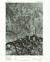 Download a high-resolution, GPS-compatible USGS topo map for Olds Ferry SE, ID (1975 edition)