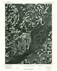 Download a high-resolution, GPS-compatible USGS topo map for Beardstown SW, IL (1976 edition)