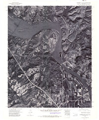 Download a high-resolution, GPS-compatible USGS topo map for Webbers Falls SW, OK (1974 edition)