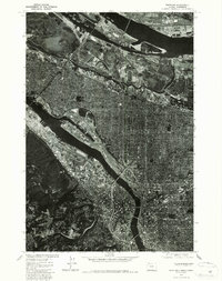 preview thumbnail of historical topo map of Portland, OR in 1975