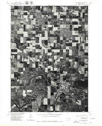 preview thumbnail of historical topo map of Lake Andes, SD in 1977