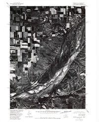 Download a high-resolution, GPS-compatible USGS topo map for Springfield, SD (1979 edition)
