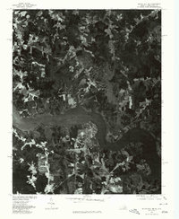 Download a high-resolution, GPS-compatible USGS topo map for South Hill SE, VA (1979 edition)