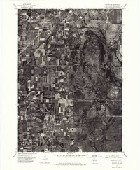Download a high-resolution, GPS-compatible USGS topo map for Waupun SW, WI (1977 edition)